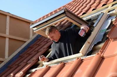 Pose de fenêtres de toit Velux à Ettendorf